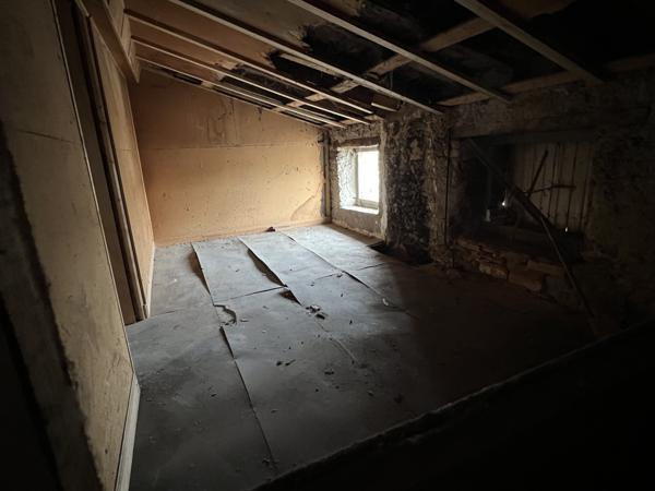 Mirepoix (09500) RARE - Mirepoix 09200 Ensemble immobilier, ancien relai des postes de 420 m2 exploitables