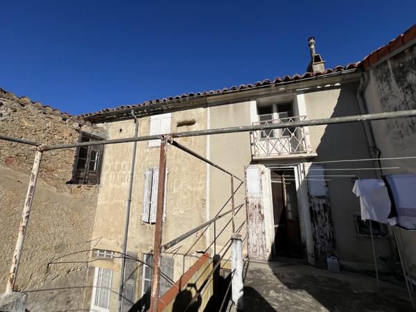Mirepoix (09500) RARE - Mirepoix 09200 Ensemble immobilier, ancien relai des postes de 420 m2 exploitables