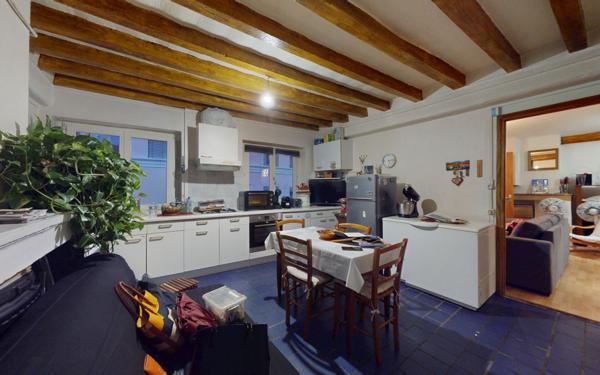 Appartement à vendre    2 pièces • 61,38 m2 Lyon 1