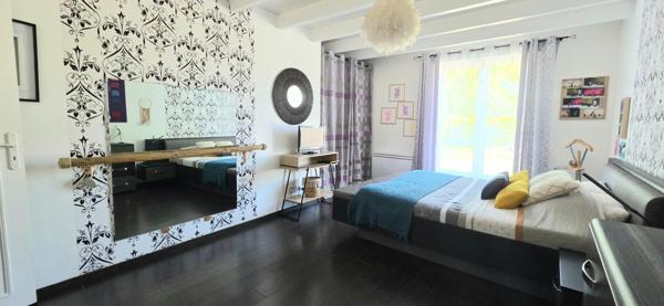 Maison pierre 5 chambres, piscine chauffée