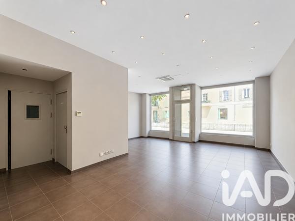 Immeuble à vendre 216 m² Tulette