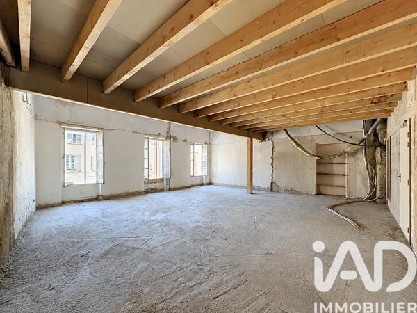Immeuble à vendre 216 m² Tulette