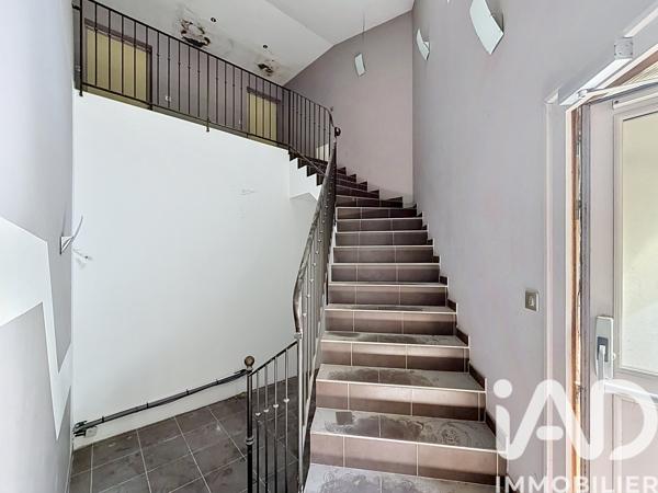 Immeuble à vendre 216 m² Tulette