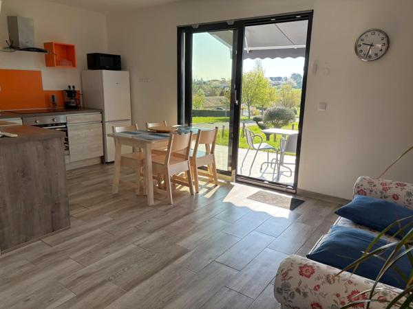 Immeuble à LA ROCHE-POSAY, 86270 - 154m²