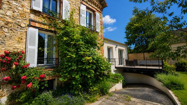 Séduisante Meulière à deux pas de la gare de Franconville! €549 000 ** - Référence 26-3894