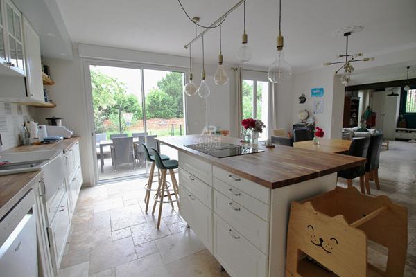 Séduisante Meulière à deux pas de la gare de Franconville! €549 000 ** - Référence 26-3894