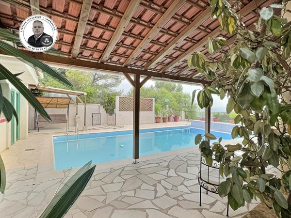 Maison Draguignan 7 pièce(s) 255 m2