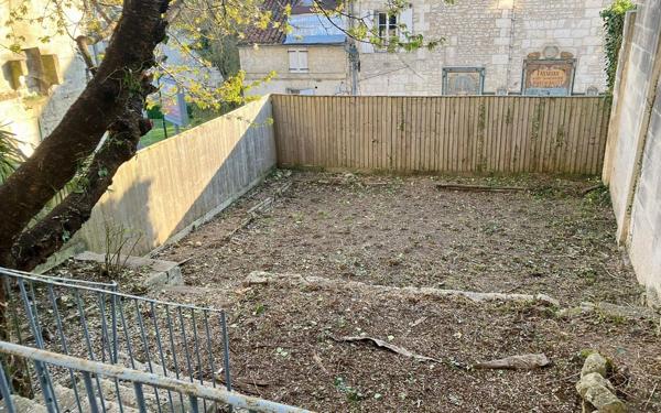 Maison à vendre    7 pièces •  Angoulême