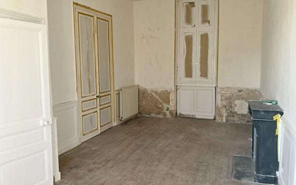 Maison à vendre    7 pièces •  Angoulême