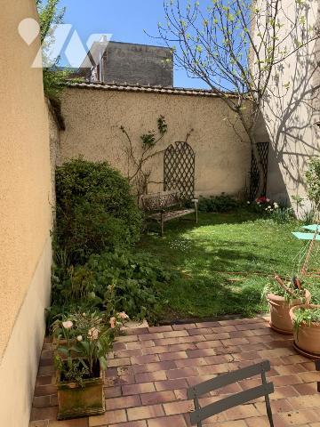 PARTICULIER REMOIS / CARACTERE / JARDIN / CENTRE REIMS