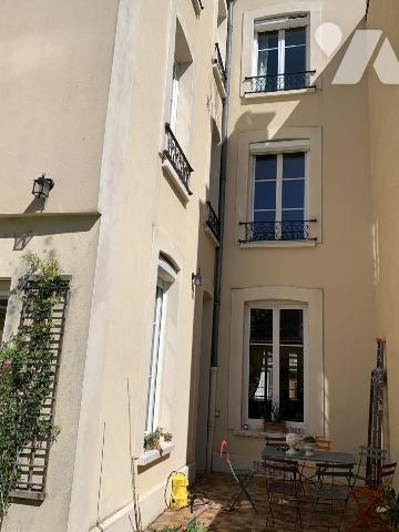 PARTICULIER REMOIS / CARACTERE / JARDIN / CENTRE REIMS