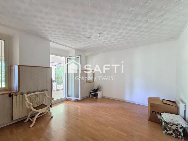 Bastide provençale de 335 m² avec annexes et piscine