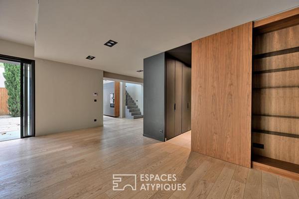 Maison d’architecte contemporaine avec piscine et garage