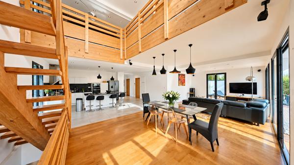 Architecture contemporaine - 2015 - piscine et grand garage - Biarritz