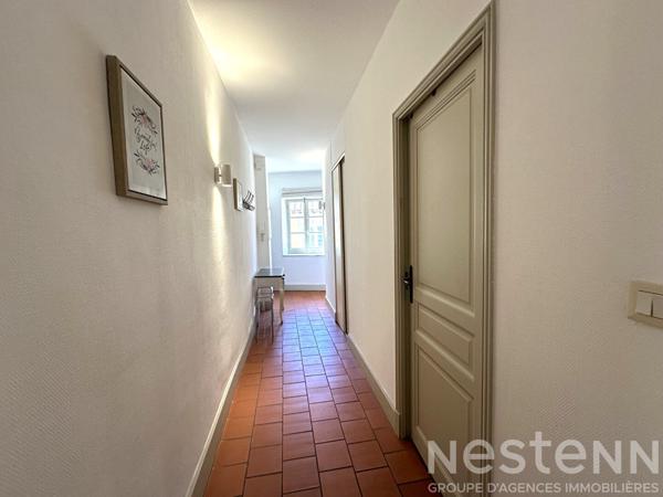 Location appartement T2 meublé en centre-ville de Carcassonne avec cuisine équipée et placards