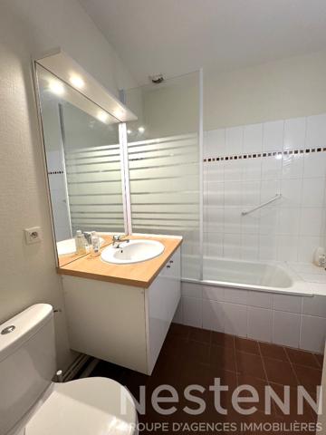 Location appartement T2 meublé en centre-ville de Carcassonne avec cuisine équipée et placards