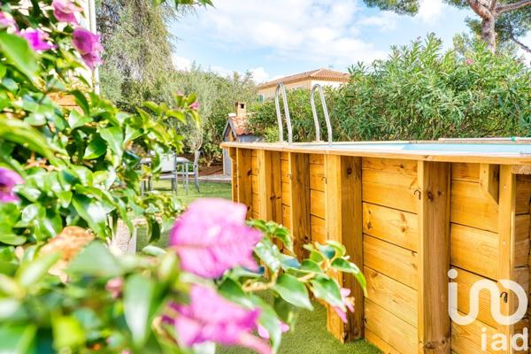 Maison traditionnelle 6 pièces de 139 m² à Bandol (83150)