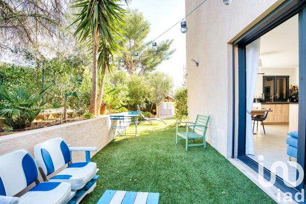 Maison traditionnelle 6 pièces de 139 m² à Bandol (83150)