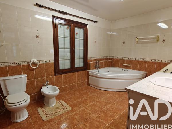 Maison à vendre 10 pièces 358 m² Saint-Maur-des-Fossés