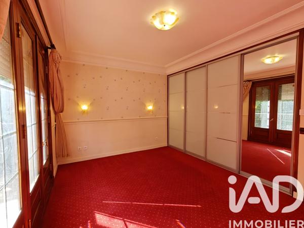 Maison à vendre 10 pièces 358 m² Saint-Maur-des-Fossés