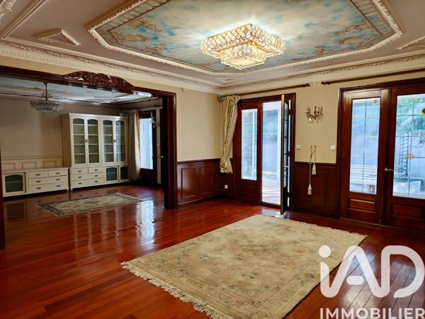 Maison à vendre 10 pièces 358 m² Saint-Maur-des-Fossés