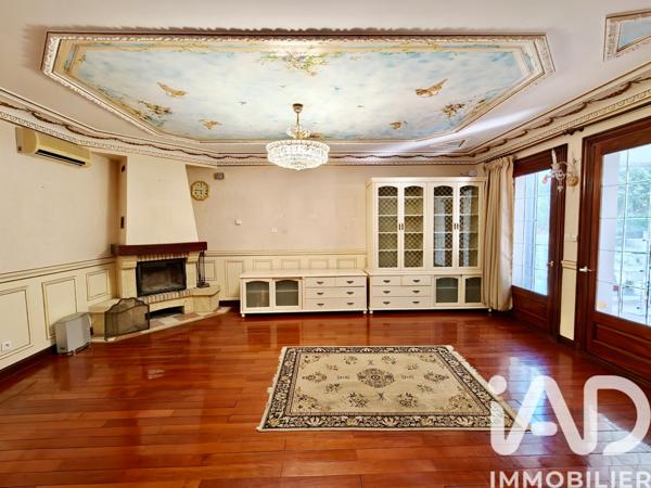Maison à vendre 10 pièces 358 m² Saint-Maur-des-Fossés