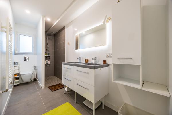Maison
         7 pièces
        - 180 m² Exclusivité