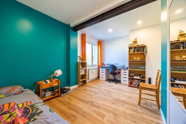 Maison
         7 pièces
        - 180 m² Exclusivité