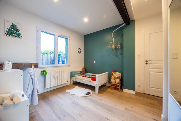 Maison
         7 pièces
        - 180 m² Exclusivité
