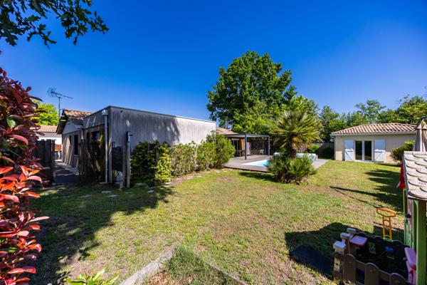Maison
         7 pièces
        - 180 m² Exclusivité