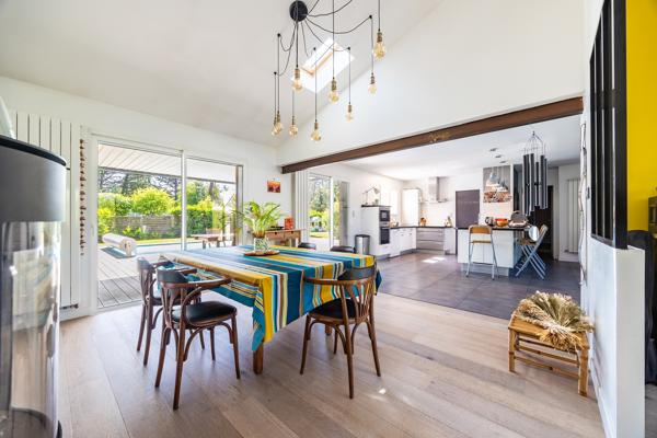 Maison
         7 pièces
        - 180 m² Exclusivité