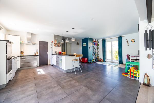 Maison
         7 pièces
        - 180 m² Exclusivité