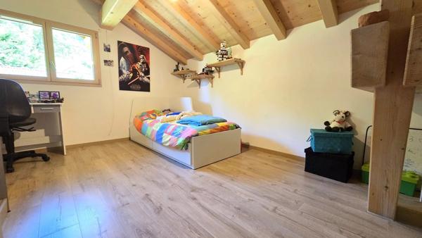Chalet moderne et chaleureux  de 156 m² habitables sur 1330 m² de terrain