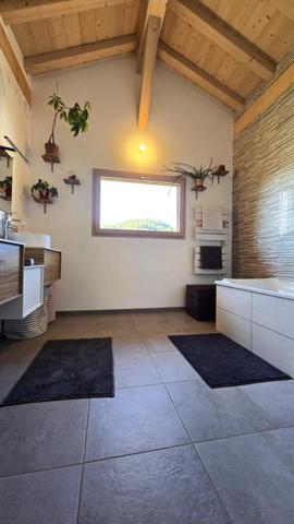 Chalet moderne et chaleureux  de 156 m² habitables sur 1330 m² de terrain