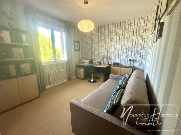 Maison
         7 pièces
        - 190 m² 335 000 € *