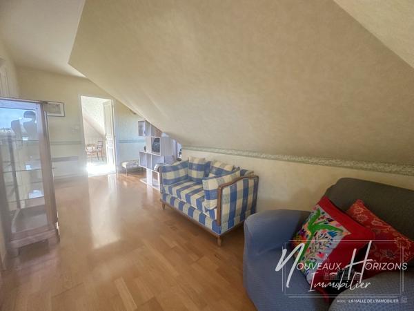 Maison
         7 pièces
        - 190 m² 335 000 € *