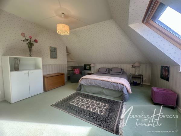 Maison
         7 pièces
        - 190 m² 335 000 € *