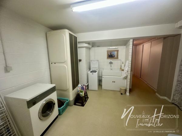 Maison
         7 pièces
        - 190 m² 335 000 € *