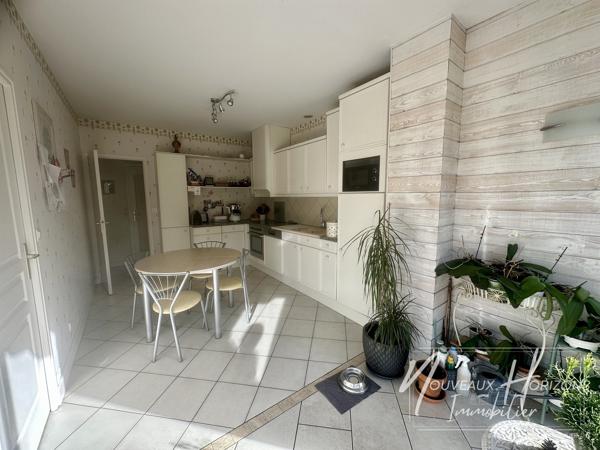 Maison
         7 pièces
        - 190 m² 335 000 € *