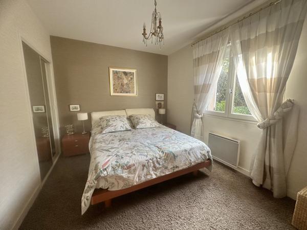 Maison
         7 pièces
        - 190 m² 335 000 € *