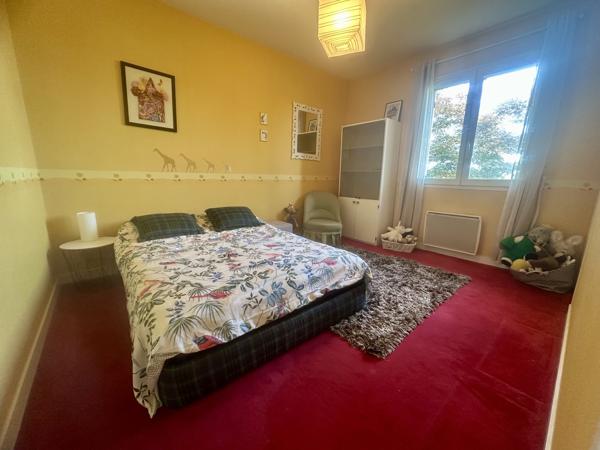 Maison
         7 pièces
        - 190 m² 335 000 € *