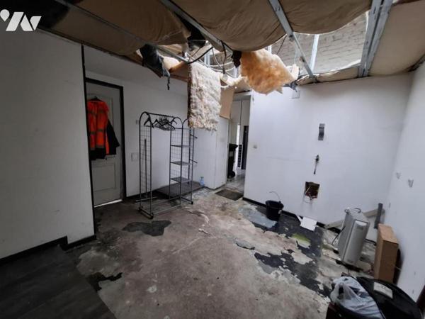 Maison mitoyenne, 2 chambres, garage et cour