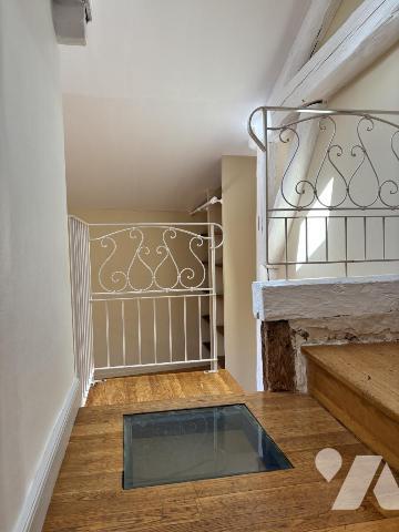 Montbonnot‑Saint‑Martin – Maison de village 6 pièces – 128 m² – Charme, potentiel et annexes
