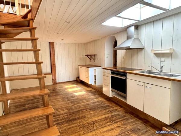 Montbonnot‑Saint‑Martin – Maison de village 6 pièces – 128 m² – Charme, potentiel et annexes
