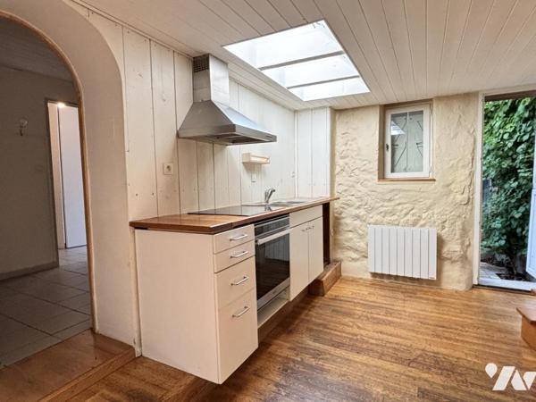 Montbonnot‑Saint‑Martin – Maison de village 6 pièces – 128 m² – Charme, potentiel et annexes