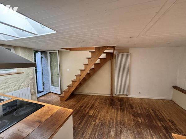 Montbonnot‑Saint‑Martin – Maison de village 6 pièces – 128 m² – Charme, potentiel et annexes