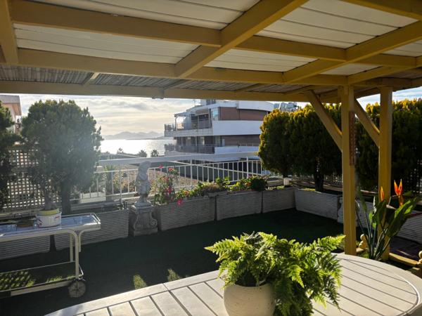 Appartement à vendre 4 pièces ANTIBES (06), vue mer, terrasse 120 m2