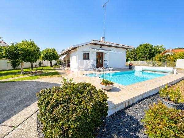 Propriété à Parentis en Born de 2 maisons !