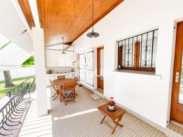Propriété à Parentis en Born de 2 maisons !