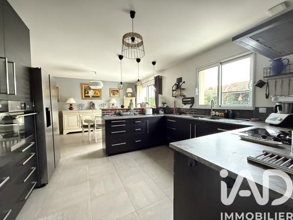 Maison à vendre 5 pièces 110 m² Crécy-la-Chapelle